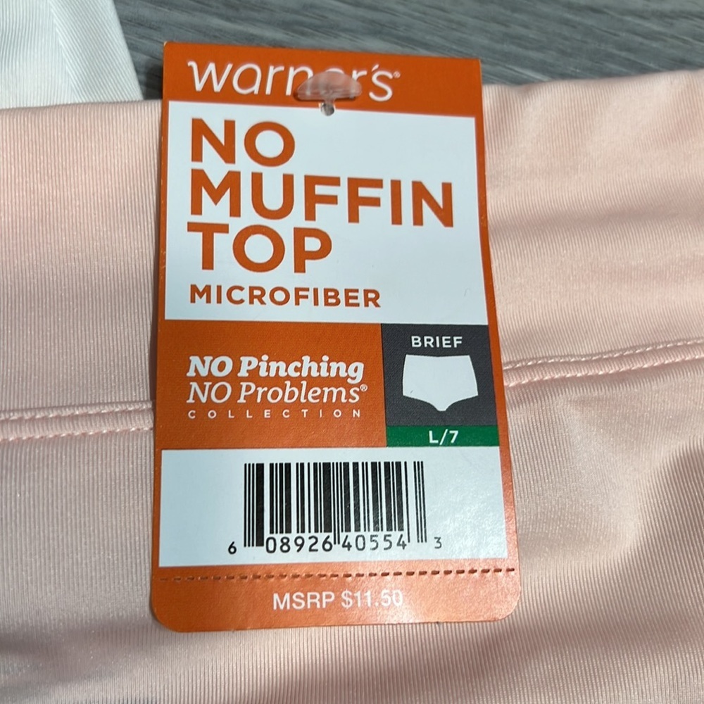Warner’s No Muffin Top Underwear and Vanity Fair Hi-Cut size 7 - Picture 2 of 3